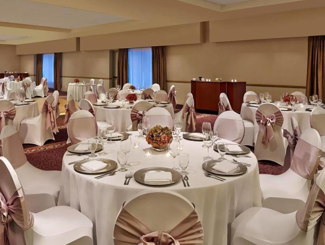 Sheraton Suites Chicago Elk Grove Elk Grove Village Exterior photo